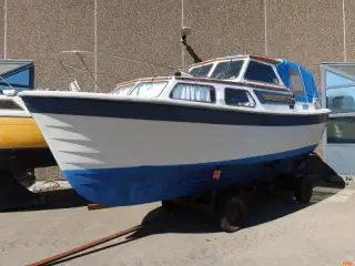 MOTORBÅD, SAGA