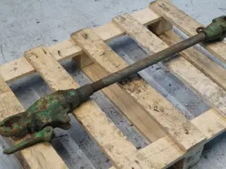 John Deere 3040 R.H. Liftspindel 