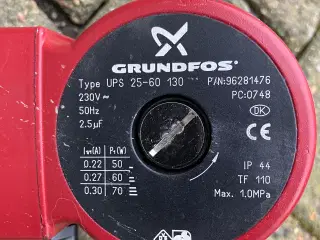 Grundfos cirkulation pumpe Type UPS 25-60-130