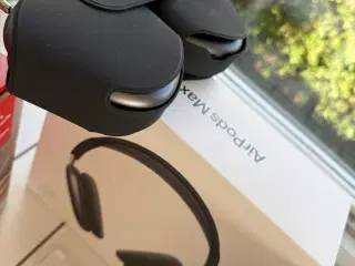 Apple, AirPods, max