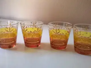 4 farvede / dekorerede sjældne glas