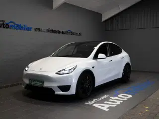 Tesla Model Y  Long Range AWD