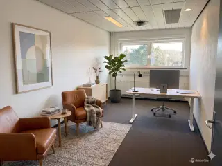 21 m2 kontorlokaler ideelt til den mindre virksomhed