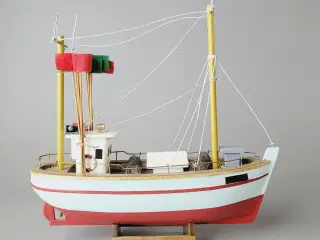 ⭐️- Fin og detaljeret model af fiskekutter