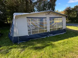 Adria unika 502 up
