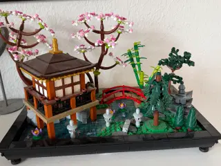 Lego 10315 - Fredfyldt have 