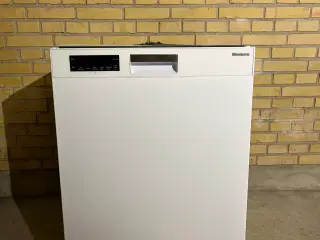 Blomberg Underbygget Opvaskemaskine Hvid