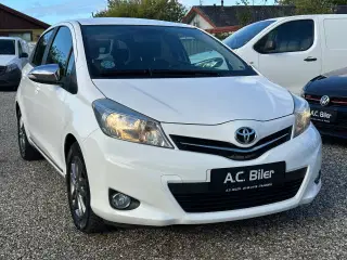 Toyota Yaris 1,0 VVT-i T2