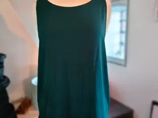 Tøj i str 42- 44 fra 25 kr