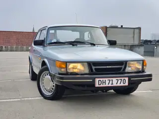 ​Velholdt SAAB 900 2.0 (1987) – Veteranbil 
