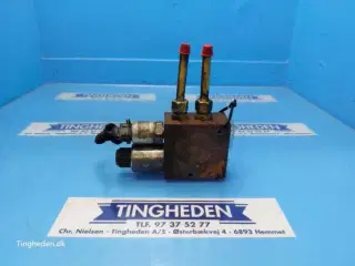 New Holland TX68 Hydraulikventil 84097019
