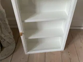 vitrine - toiletskab - køkkenskab