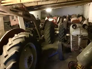 Ferguson 31 og 35 benzin sælges. 🚜