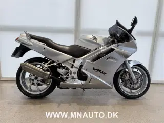 Honda VFR 750 F