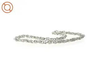 Sølvfarvet kædehalskæde (str. Ø 24 cm)