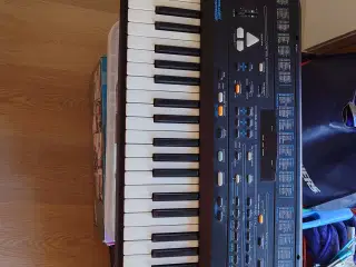 Roland E-16 