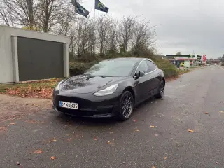 Tesla Model 3  Long Range AWD