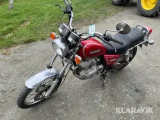 Motorcykel Suzuki GN250