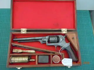 1863 Starr borgerkrigsrevolver i æske.