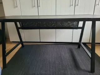 Gamerbord mrk. Utespelare (Ikea)