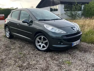 2007 Peugeot 207 XR 5D 1.4 Benzin