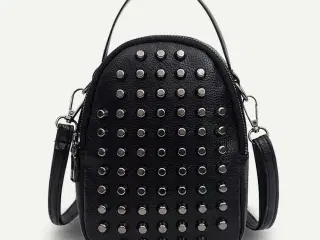 Skuldertaske /Handbag med pyntelige nitter 