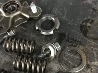 Triumph Bonneville cykel eller projekt købes.