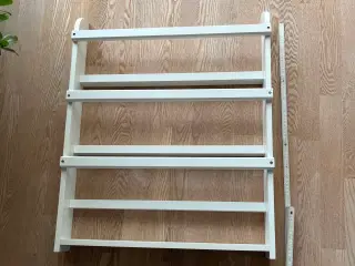 Hylde til ophæng på væggen 