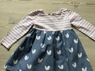 Lyseblå kjole med fugle og striber 12-18 mdr.