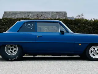 BUD!!.. 66’ Chevrolet Nova (10sek drag-racer)