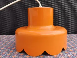 Orange Retro loftslampe.