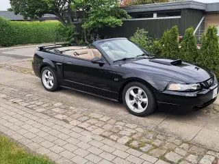 Ford mustang 4.6 GT Cabriolet