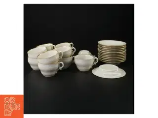 Porcelænskopper og underkopper (str. 11 x 6 cm)