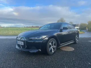 BMW i4  eDrive35