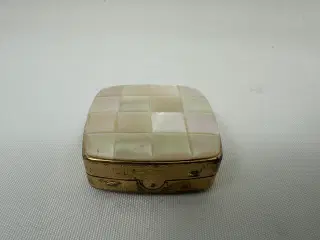 Antik / vintage pilleæske med perlemor