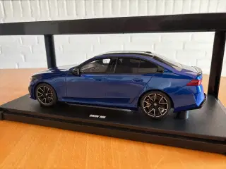 BMW M5 1:18