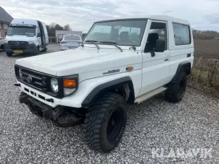 Ladbil Toyota Landcruiser HZJ73 4.2 1HZ