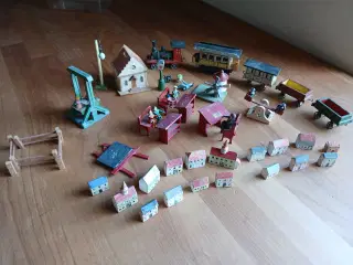 Gammelt legetøj i træ