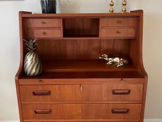Smukt teak chatol fra 60’erne i dansk design 
