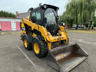 CAT 236 D