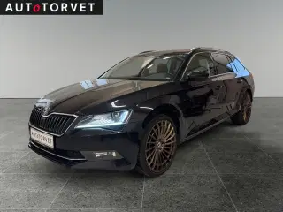 Skoda Superb 2,0 TDi 150 Style Combi DSG