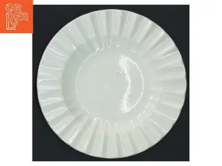 Hvid porcelænstallerken fra Lyngby Porcellæn (str. Ø 15 cm)