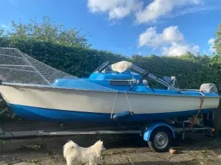 Båd med trailer og motor 15hk 4 takt