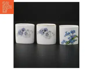 Små porcelænsvaser med blomsterdekoration fra Bavaria (str. 6x6 cm)