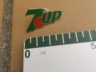 7Up Pin 