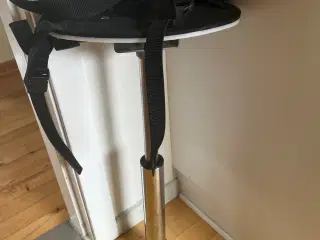 Malkestol med gasfjeder