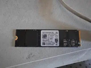 19x WD SN740 - 256 GB  - NVME SSD 