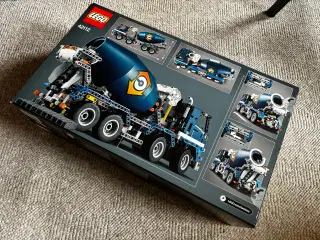 LEGO 42112