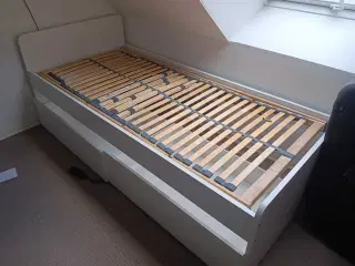 Ikea Släkt med elevation og skuffer