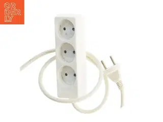 Forlængerledning med tre udtag fra IKEA (str. 16 cm)